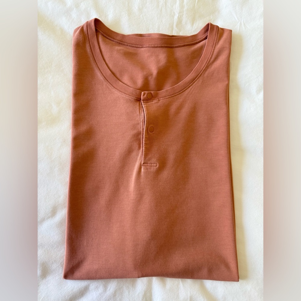 LULULEMON | Men’s XL | 5 Year Basic Short Sleeve Henley Sedona Sunset Golf EUC - Picture 6 of 6
